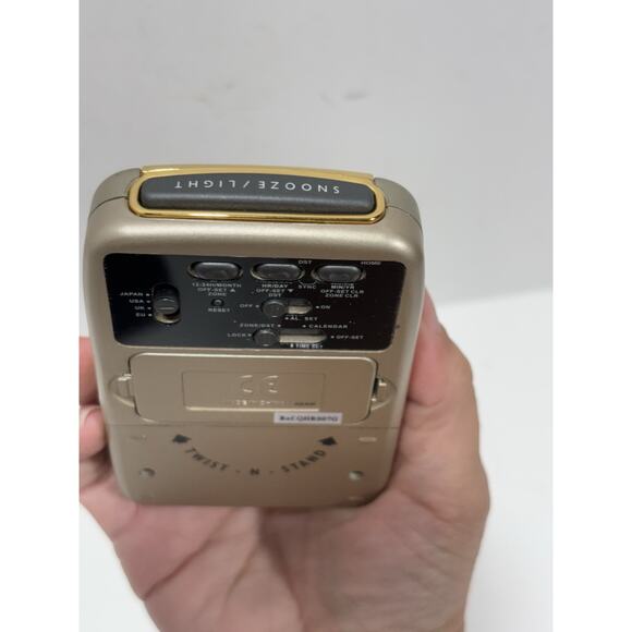 Seiko Digital Travel Alarm Clock Global Radio Wave Control Gold Color - Picture 5 of 6